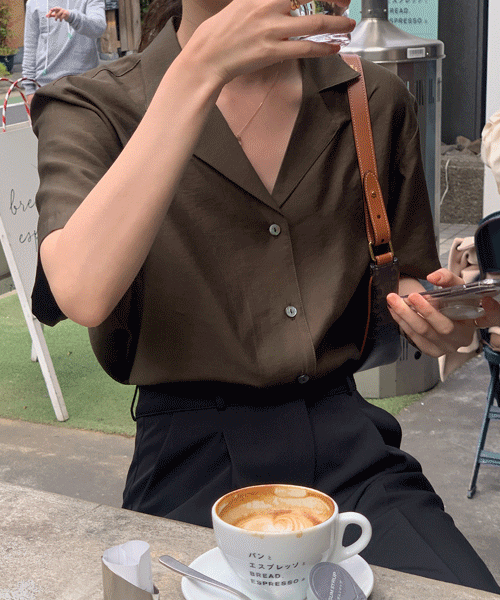 Hills blouse (카키브라운)