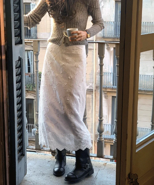 Shirin skirt (화이트)